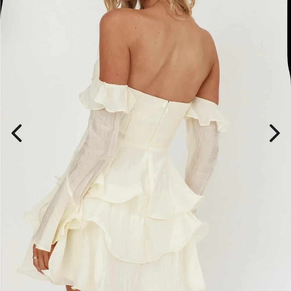 Here Comes The Sun Giavana Off-Shoulder Layered Mini Dress Cream - Picture 2 of 7